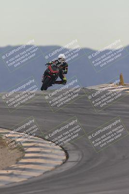 media/Sep-21-2025-Race Pace (Sun) [[98bf33ef95]]/Non Verified/1-Turns 9 and 10 (8am)/